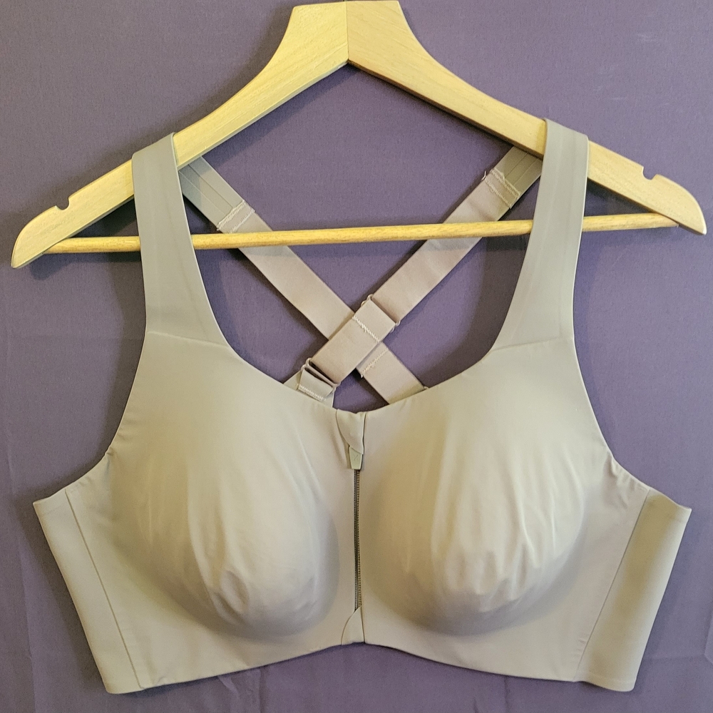 Knix  Beige Cross-Back Preformance High Impact Sports Bra. Size 8
